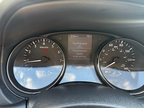 Used 2020 Nissan Rogue S AWD/4WD image 10