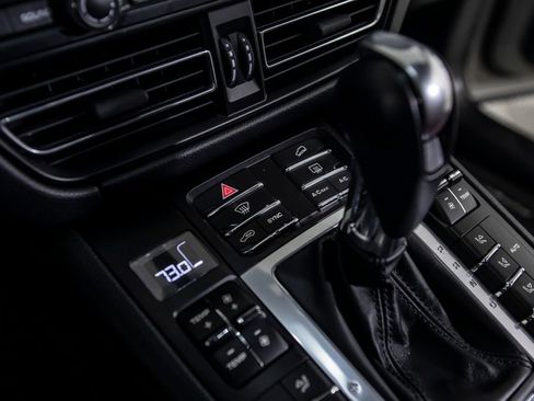 Used 2021 Porsche Macan GTS image 34