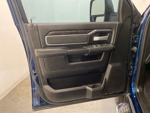 Used 2024 RAM 2500 Big Horn w/ Bed Utility Group image 17