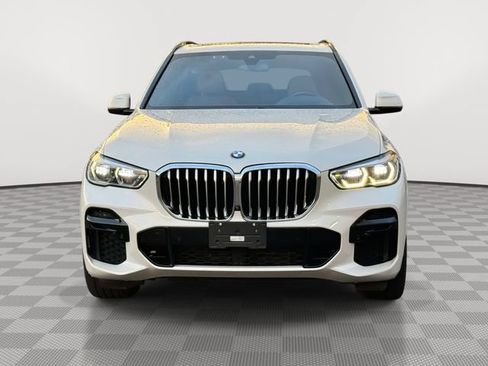 Used 2022 BMW X5 xDrive40i w/ M Sport Package AWD/4WD image 2