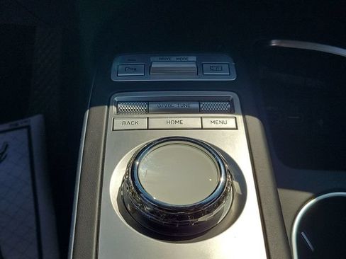 Used 2023 Genesis GV70 2.5T w/ Select Package AWD/4WD image 37