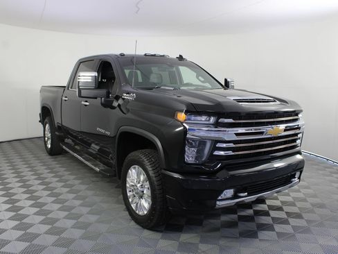 Used 2022 Chevrolet Silverado 2500 High Country w/ Safety Package II AWD/4WD image 28