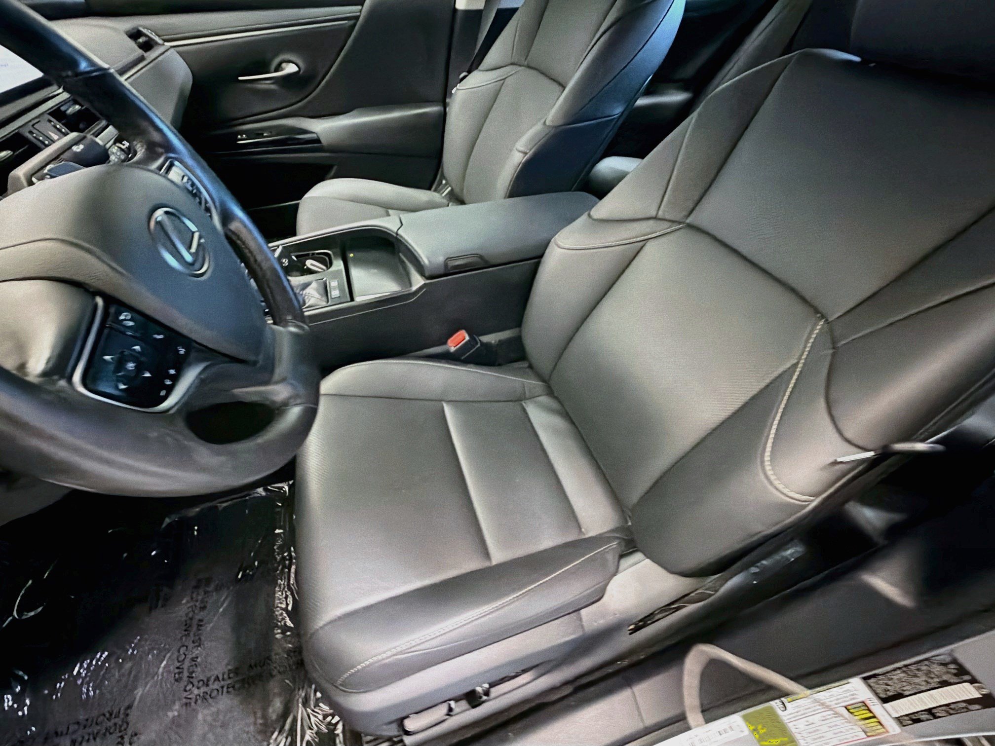 Used 2024 Lexus ES 300h w/ Premium Package FWD image 11