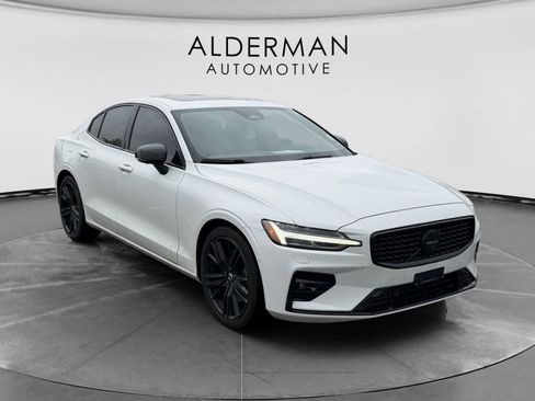 Used 2024 Volvo S60 B5 Plus AWD/4WD image 7