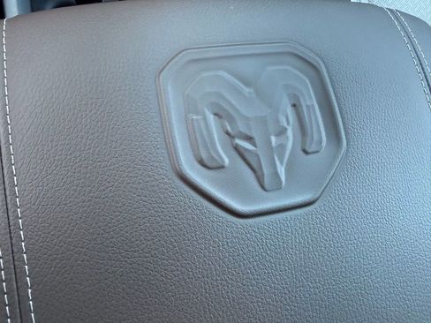 New 2026 RAM 1500 Laramie AWD/4WD image 17