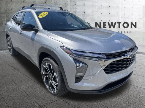 New 2026 Chevrolet Trax RS w/ Driver Confidence Package FWD image 1