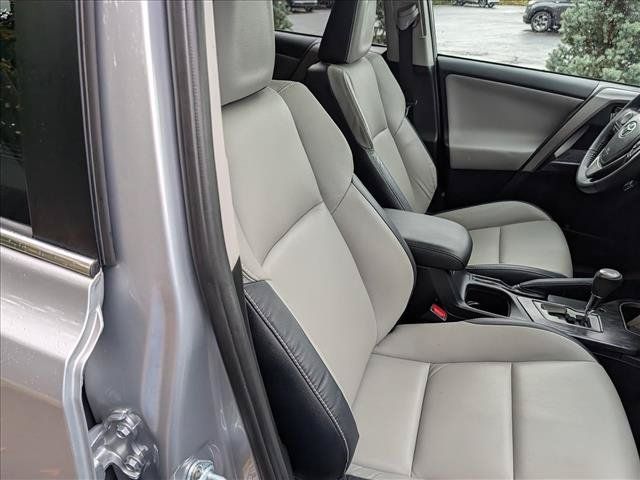 Used 2017 Toyota RAV4 Platinum AWD/4WD image 12