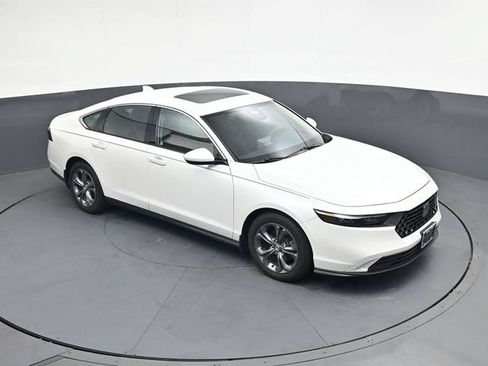 Used 2024 Honda Accord EX image 21