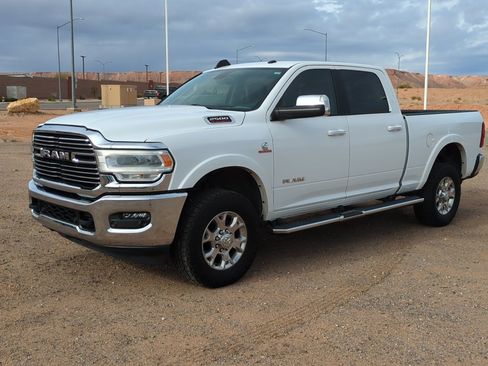 Used 2022 RAM 2500 Laramie w/ Cold Weather Group image 8