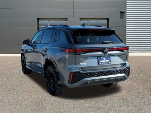 New 2026 Volkswagen Tiguan SE R-Line image 5