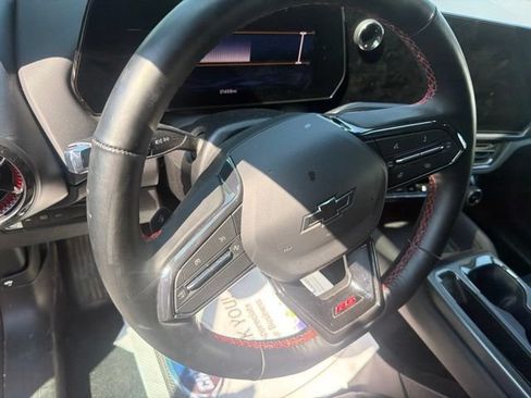 Used 2024 Chevrolet Equinox EV RS FWD image 38