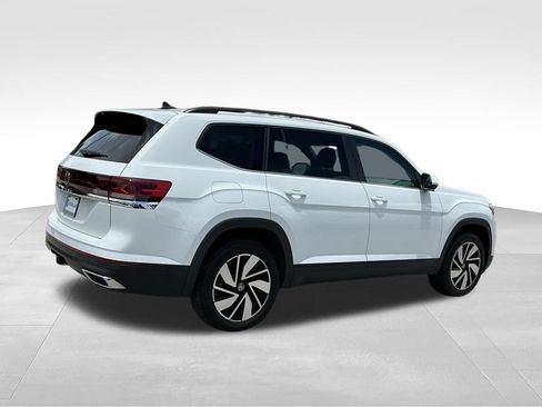 Used 2024 Volkswagen Atlas SE FWD image 13