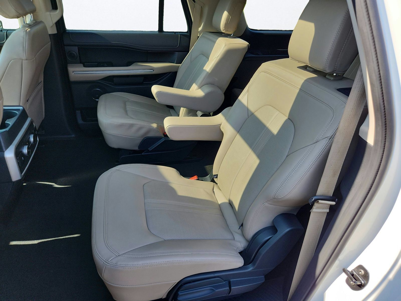 Used 2023 Ford Expedition Max Limited AWD/4WD image 25