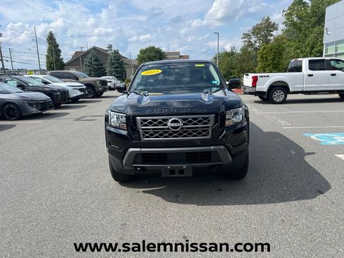 Used 2023 Nissan Frontier SV w/ Technology Package AWD/4WD image 2