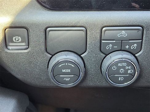 Certified 2026 Chevrolet Silverado 1500 RST w/ Texas Edition Plus image 23