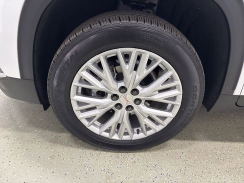 Used 2025 GMC Acadia Elevation w/ Elevation Premium Package image 11