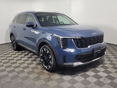 Used 2025 Kia Sorento EX w/ Panoramic Sunroof Package
