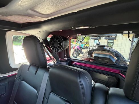 Used 2024 Jeep Wrangler Unlimited Rubicon 392 AWD/4WD image 40