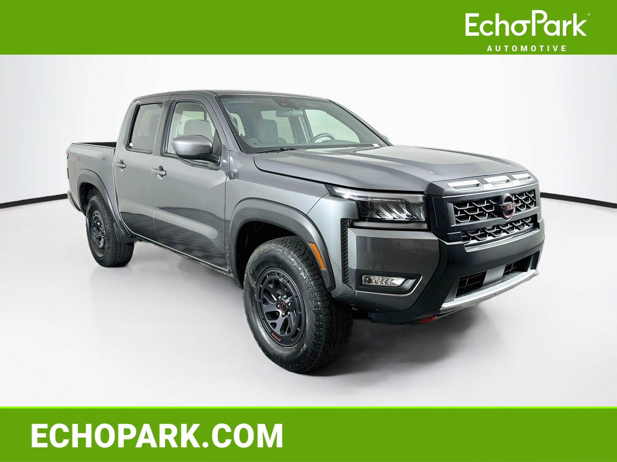 Used 2026 Nissan Frontier PRO-4X AWD/4WD image 1