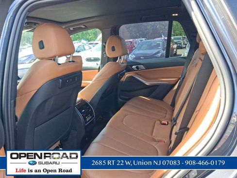 Used 2022 BMW X5 xDrive40i w/ Premium Package AWD/4WD image 15