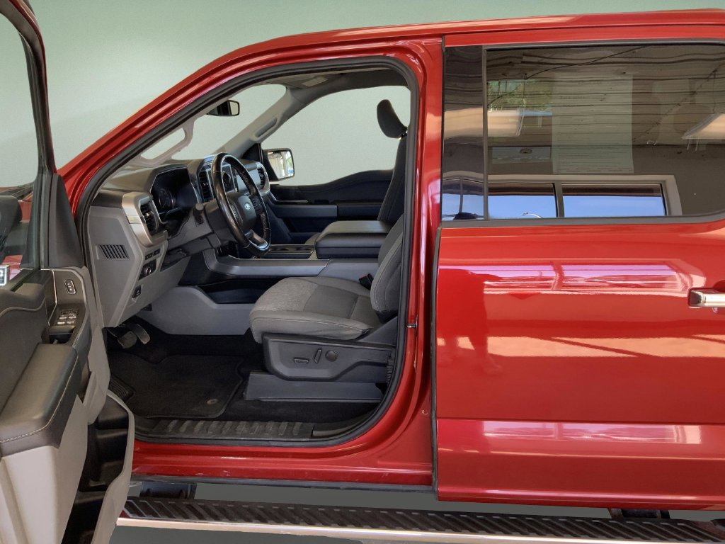 Used 2022 Ford F150 XLT w/ Equipment Group 302A High AWD/4WD image 18