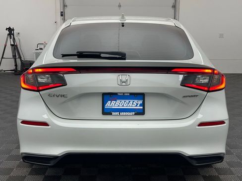 Used 2023 Honda Civic Sport image 7