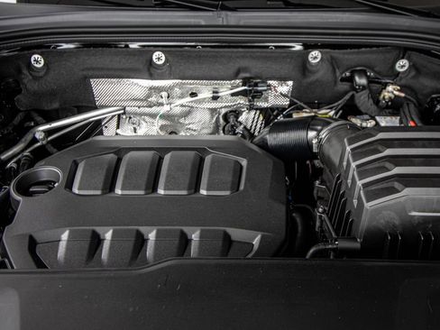 New 2026 Volkswagen Atlas Cross Sport SE FWD image 11