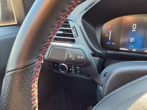 Certified 2024 Ford Escape ST-Line image 17