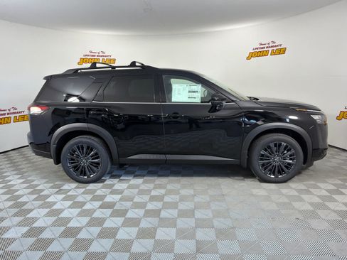 New 2026 Nissan Pathfinder SL w/ SL Premium Package FWD image 7