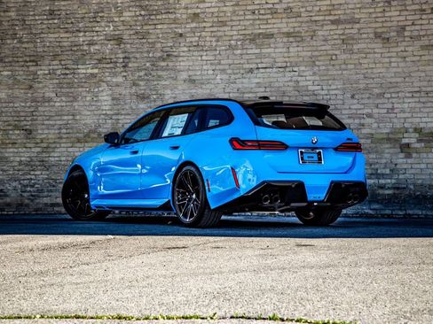New 2026 BMW M5 Touring AWD/4WD image 5