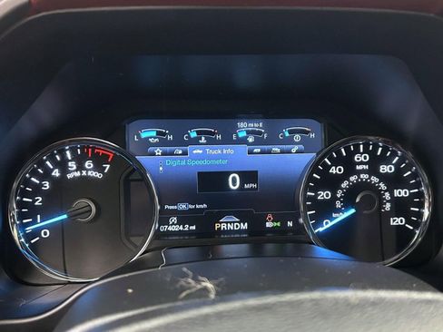 Used 2019 Ford F150 Platinum w/ Equipment Group 701A Luxury AWD/4WD image 15