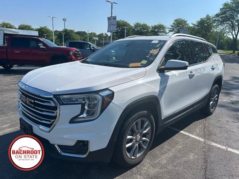 Used 2022 GMC Terrain SLT AWD/4WD image 1