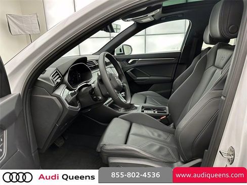 Certified 2025 Audi Q3 2.0T Premium w/ Convenience Package image 12