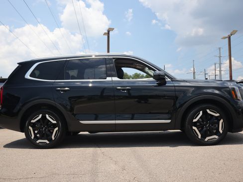 Used 2024 Kia Telluride S w/ S Sunroof Package AWD/4WD image 5