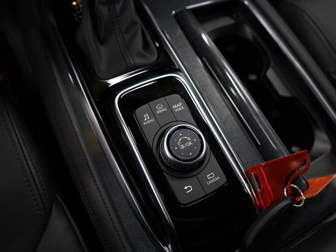 Used 2024 Nissan Armada SL w/ Midnight Edition Package image 19