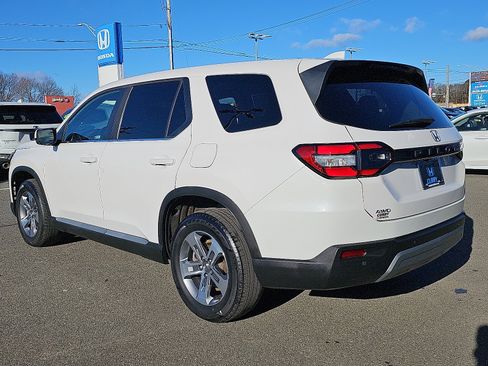 Used 2023 Honda Pilot EX-L image 6