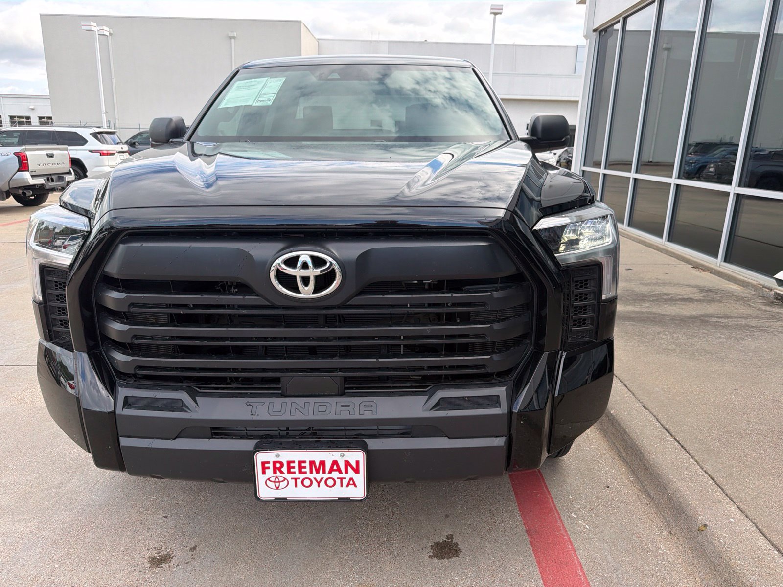 Used 2026 Toyota Tundra SR AWD/4WD image 3
