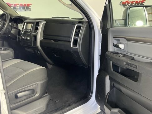 Used 2024 RAM 1500 Classic SLT image 28