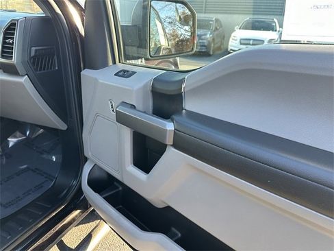 Certified 2020 Ford F150 XLT image 34