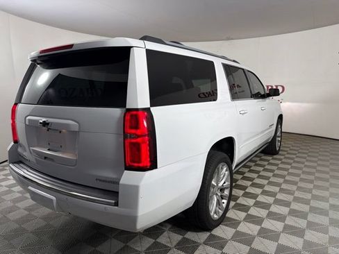 Used 2019 Chevrolet Suburban Premier w/ Premier Plus Edition RWD image 8