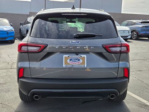 Certified 2025 Ford Escape ST-Line FWD image 5
