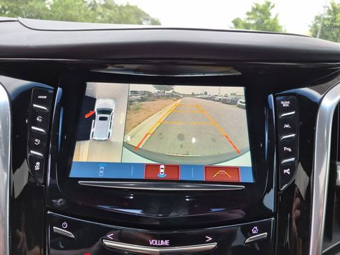 Used 2018 Cadillac Escalade Platinum AWD/4WD image 26