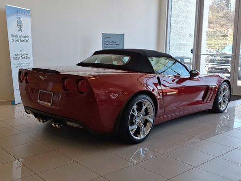 Used 2010 Chevrolet Corvette Grand Sport w/ Preferred Equipment Group image 6