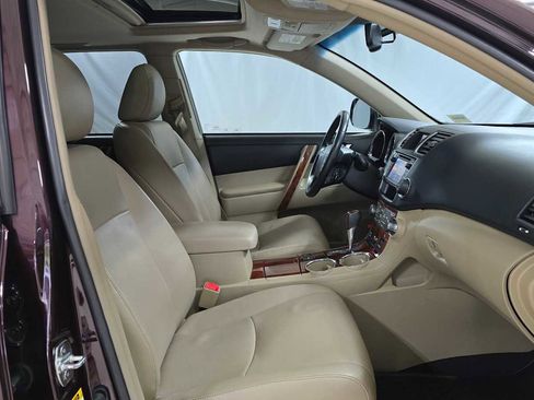 Used 2013 Toyota Highlander Limited AWD/4WD image 10