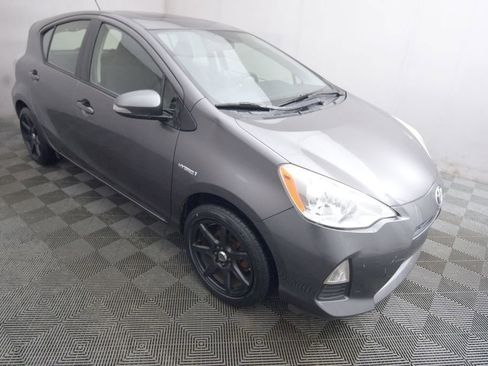 Used 2014 Toyota Prius C Four image 3