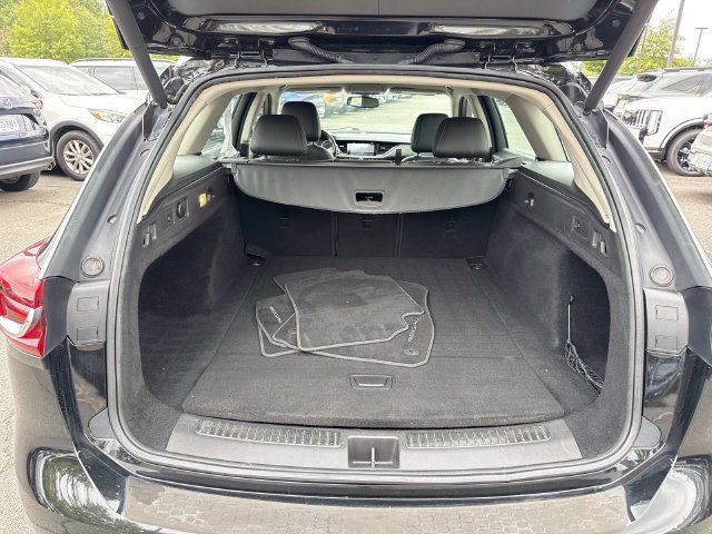 Used 2018 Buick Regal Essence w/ Sights and Sounds Package AWD/4WD image 12