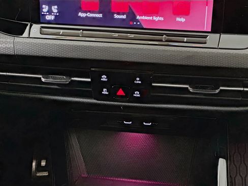 Used 2024 Volkswagen GTI Autobahn image 13