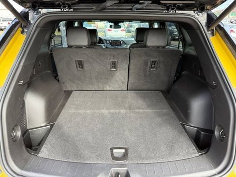 Used 2022 Chevrolet Blazer RS w/ Enhanced Convenience Package image 19