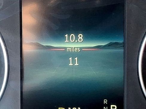 Used 2025 Mercedes-Benz Sprinter 2500 image 18