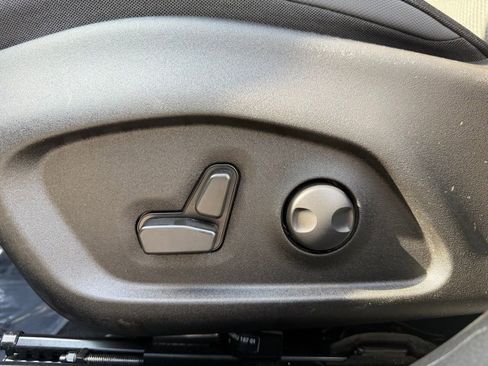 Used 2022 Jeep Renegade Altitude w/ Convenience Group image 12